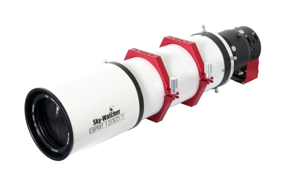 Telescopio per astrofotografia di oggetti deboli: rifrattore apocromatico SkyWatcher ESPRIT 120 ED con ESATTO 3"