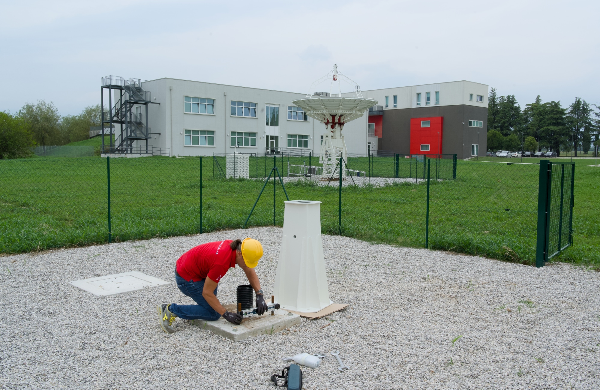 SPIDER 300A MarkII radio telescope installed in PL Space Center at Polo Tecnologico Alto Adriatico technology center