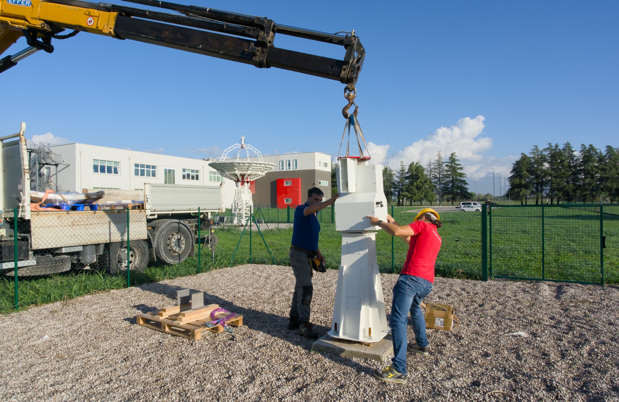 SPIDER 300A MarkII radio telescope installed in PL Space Center at Polo Tecnologico Alto Adriatico technology center