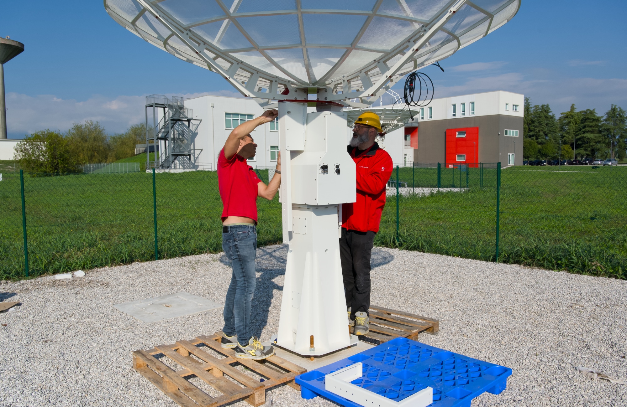 SPIDER 300A MarkII radio telescope installed in PL Space Center at Polo Tecnologico Alto Adriatico technology center