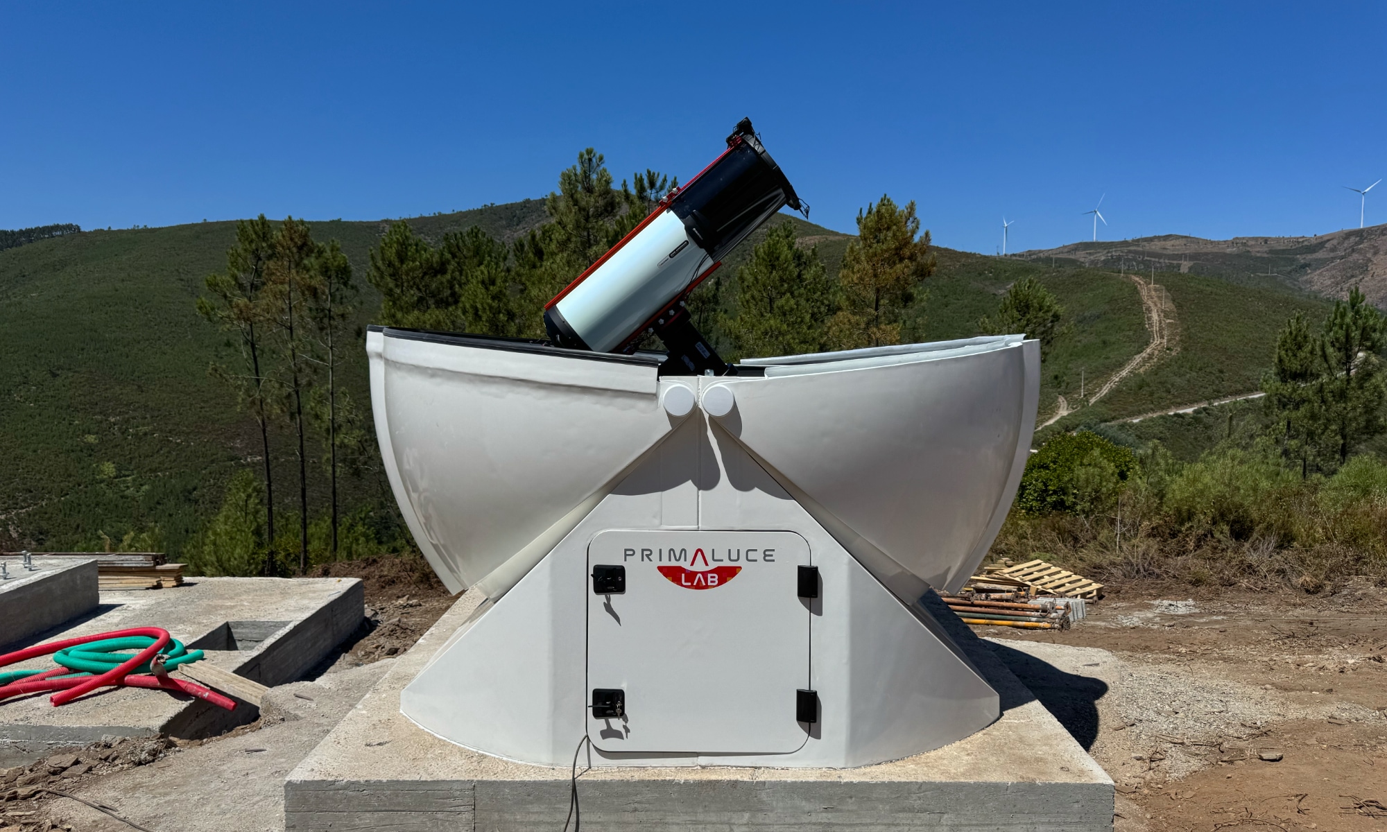 ASTRO-RES Observatory Station installata al Atlar Innovation Space Center, Portogallo