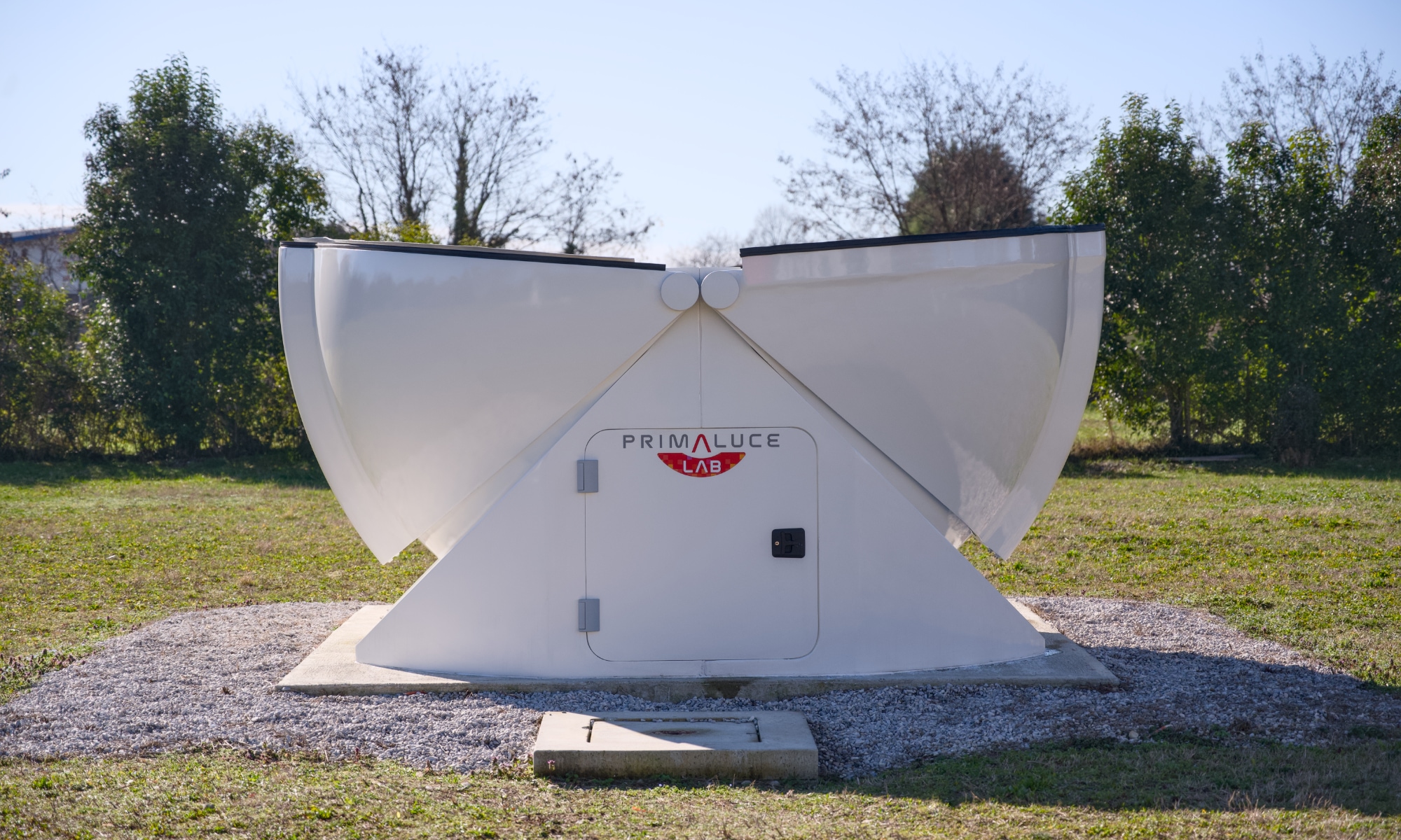 Computerized clamshell dome for telescopes and space monitoring