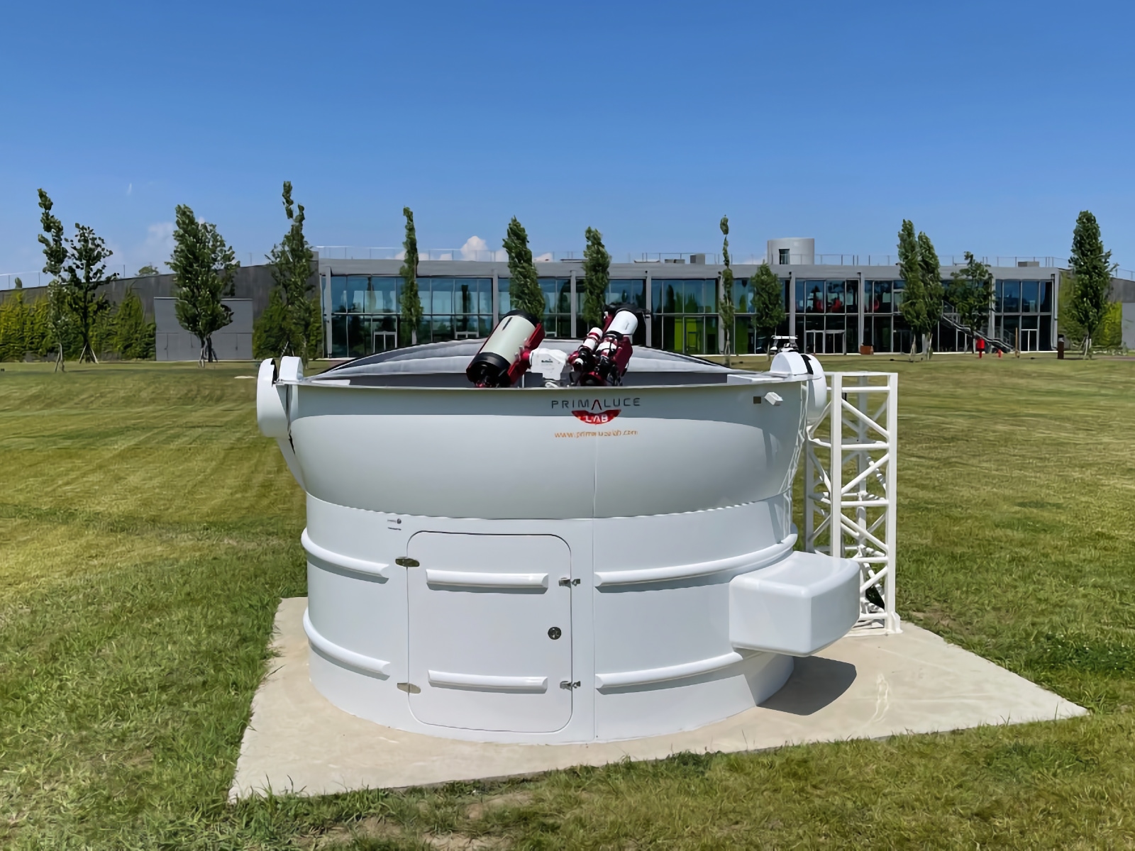 DUAL-COMPACT Observatory Station installed in H-FARM