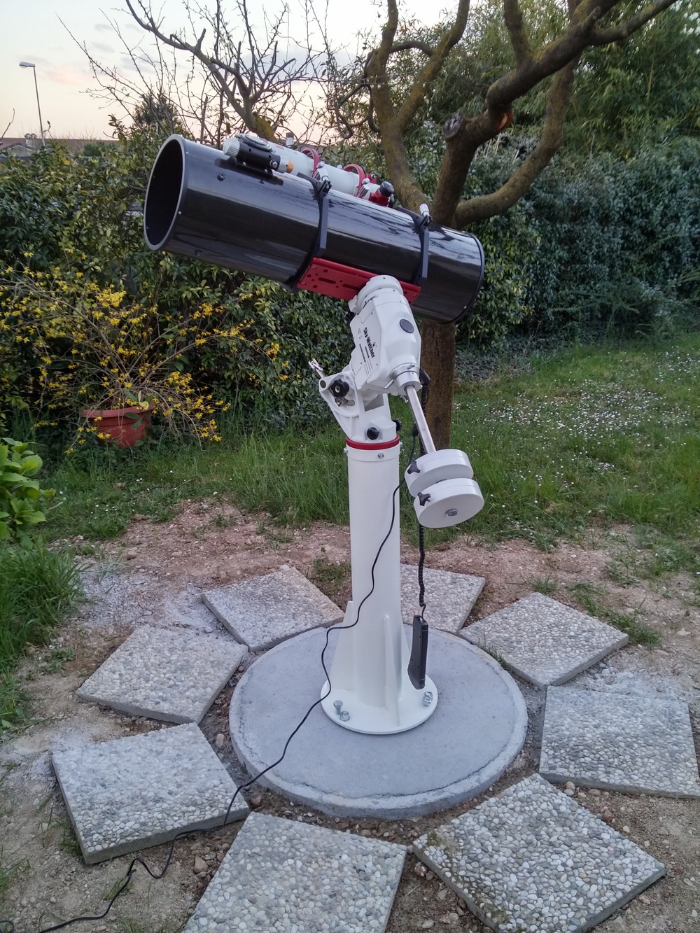 A Backyard Observatory PrimaLuceLab Support