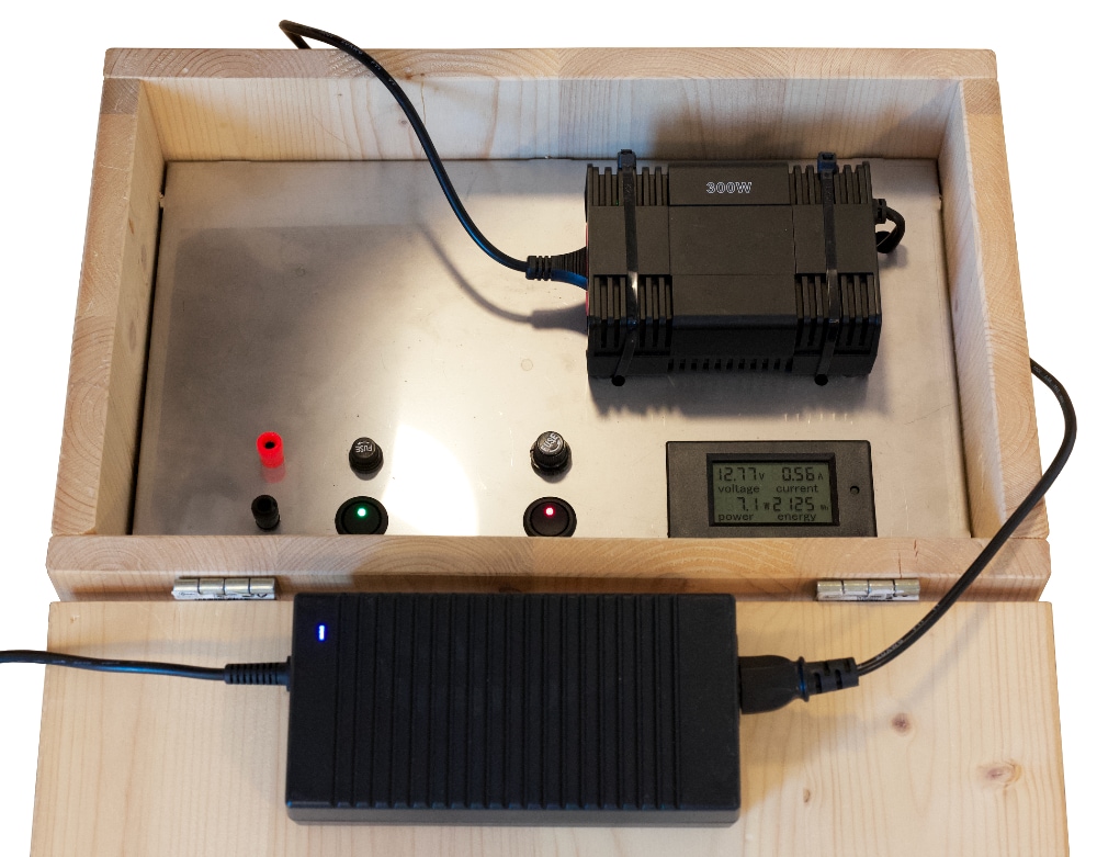 How to choose the correct power source for your EAGLE: field battery with 220V inverter and 12.8V AC adapter